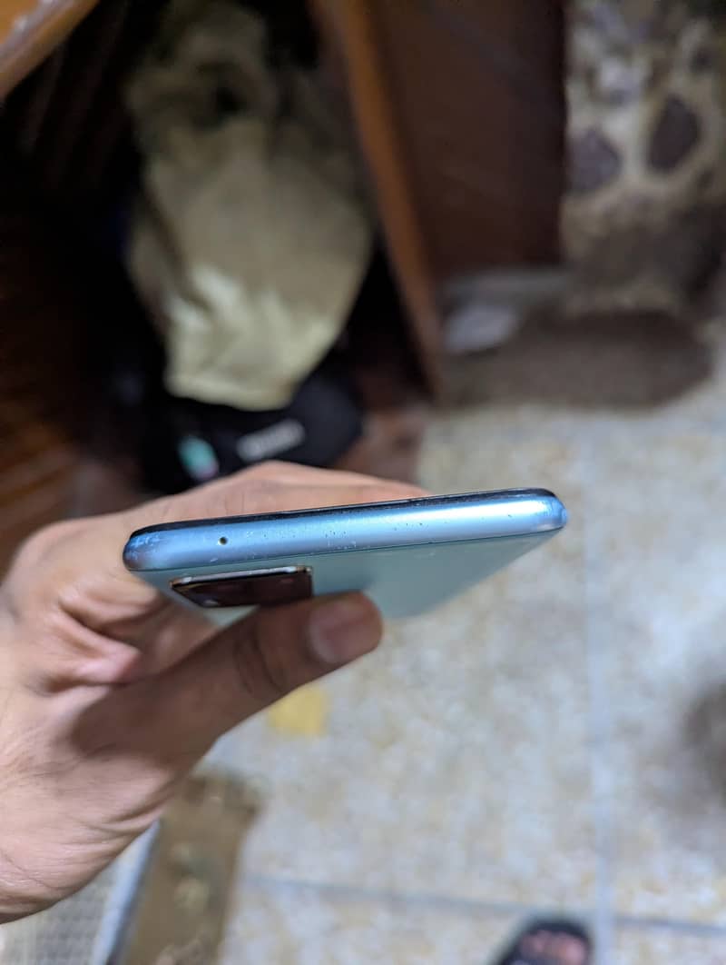 OPPO A76 5