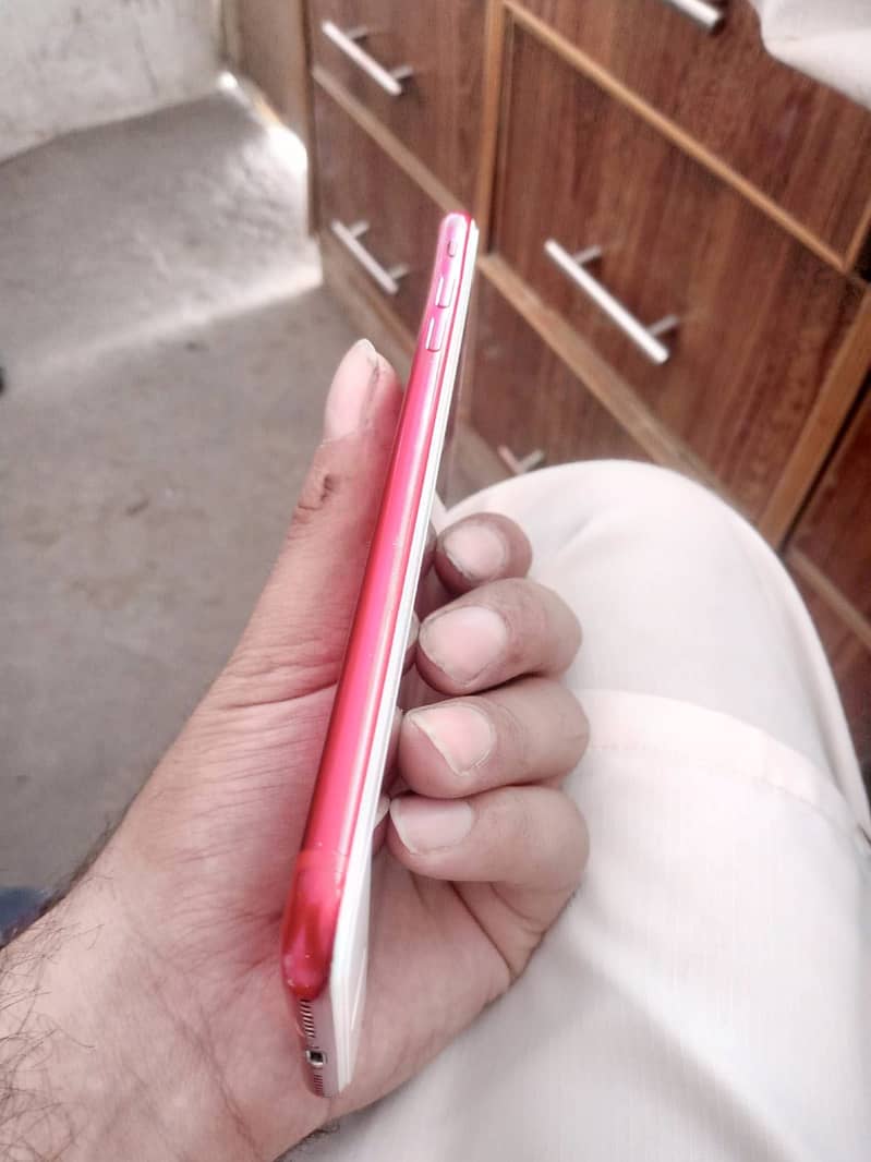 Apple iPhone 7 Plus 2