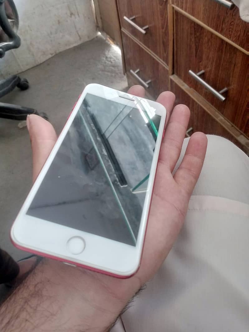 Apple iPhone 7 Plus 4