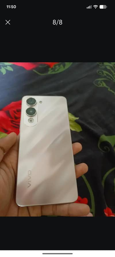Vivo Y04 URGENT FOR SALE NEED MONEY | 4+4/128 | withl box and charger