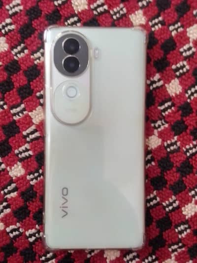 Vivo V40e