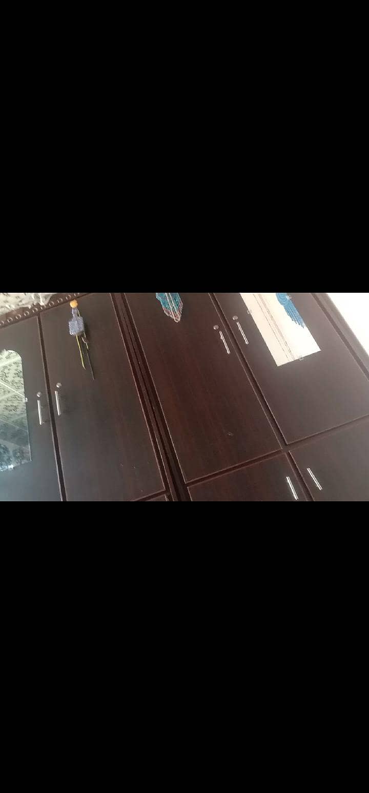 نیو کنڈیشن دو الماری 2