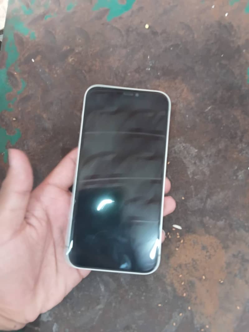 Apple iPhone 12 5