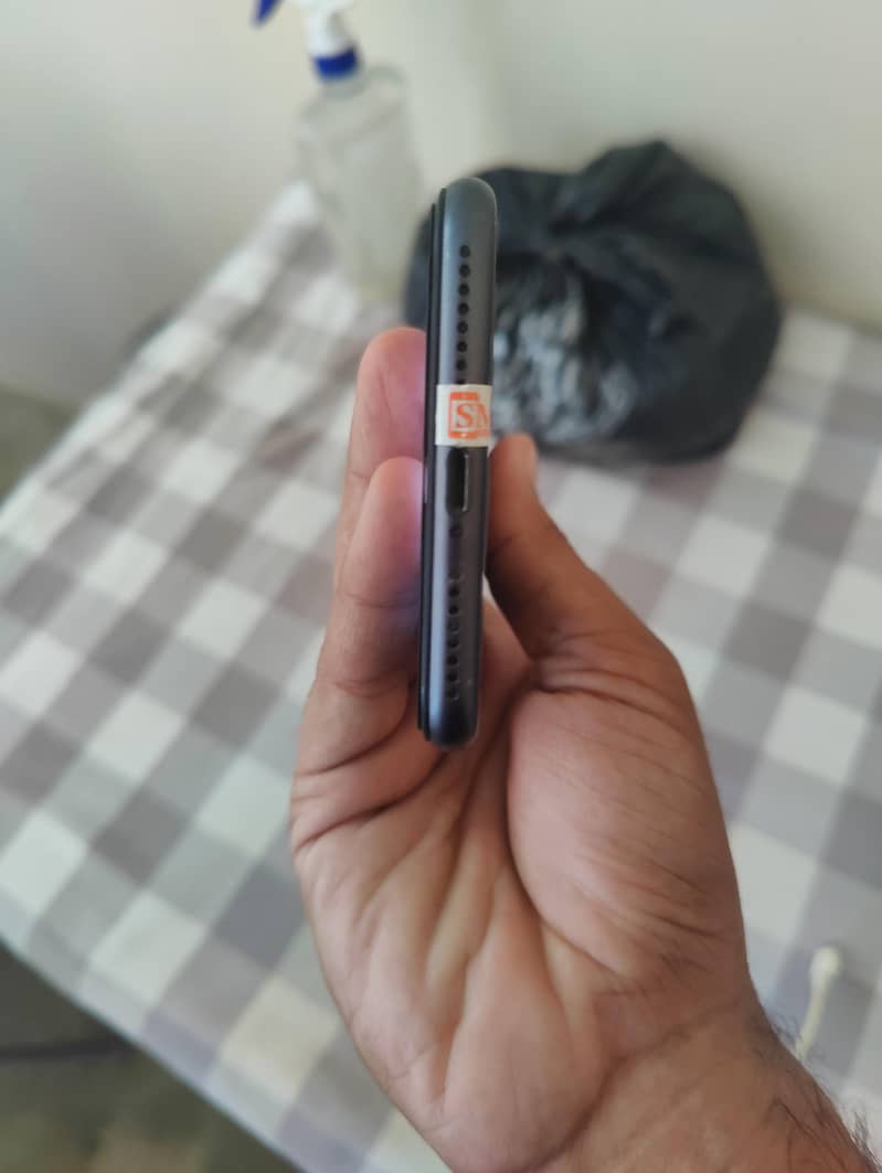 Apple iPhone 8 Plus 2