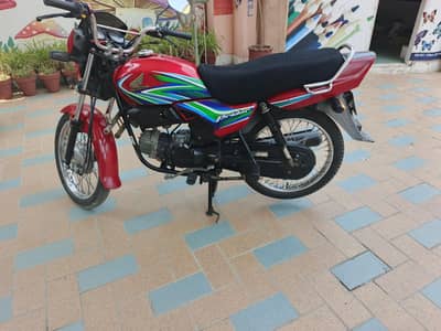 Honda Pridor 2020  Excellent Condition New Tyres 44,000 KM. Red