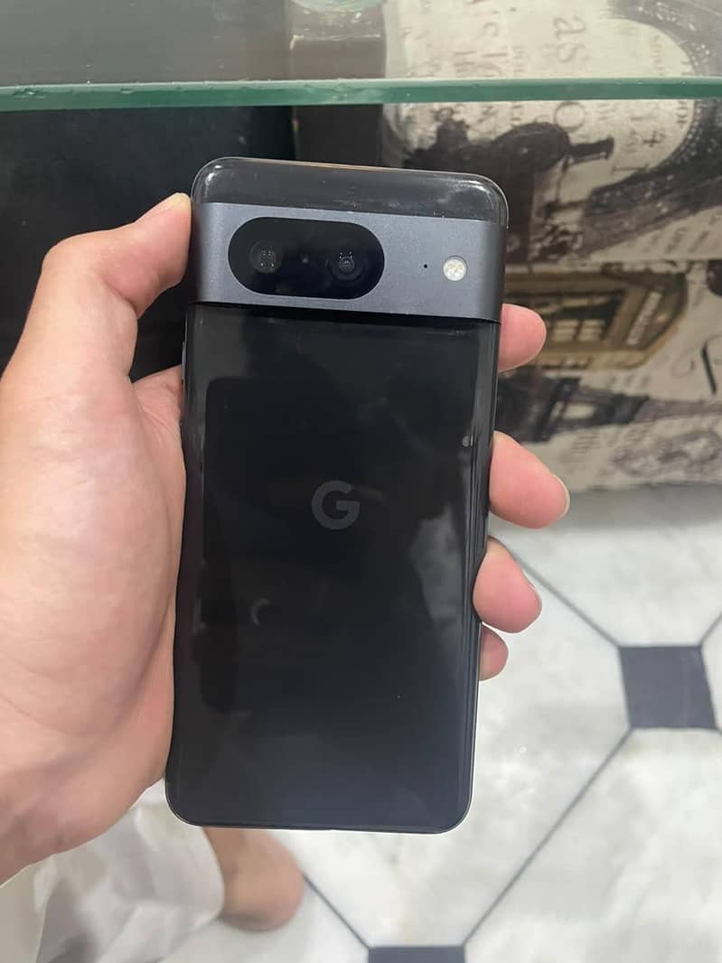 Google Pixel 8 1