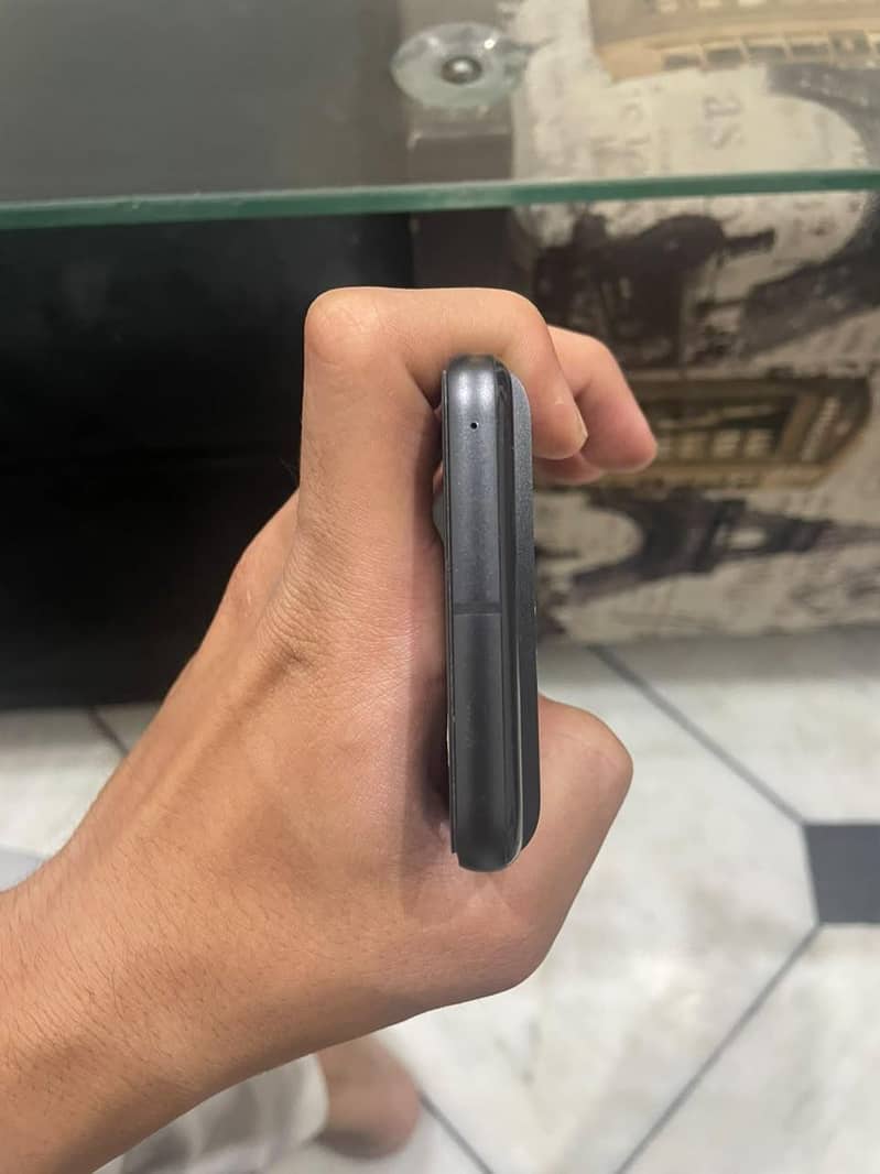 Google Pixel 8 3