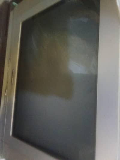 Samsung tv 21"used tv but running condition for sale
