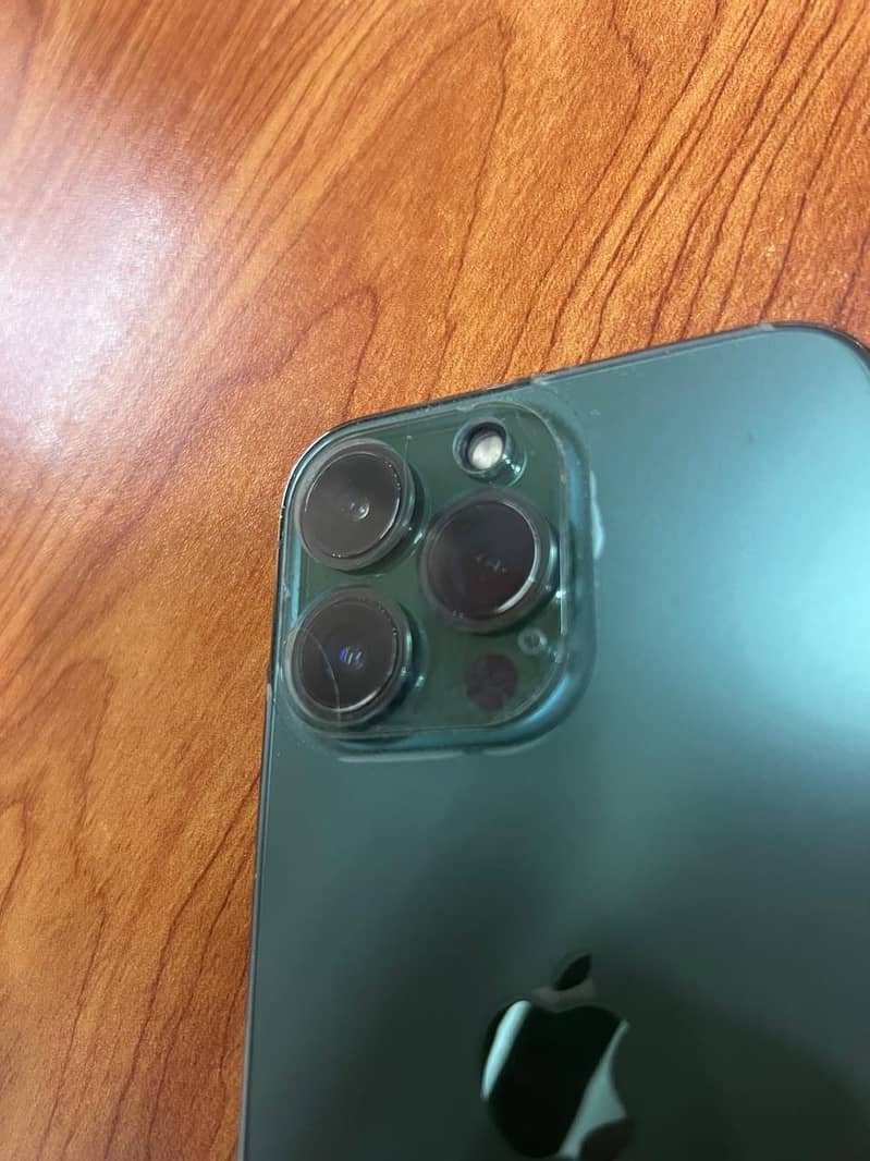 Apple iPhone 13 Pro 1