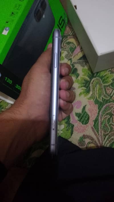 Apple iPhone 11 03026141526 Sirf ya num per rabta kry