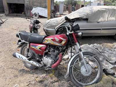 Honda 125. cc all Ok good condition only drive 9700 kilometre