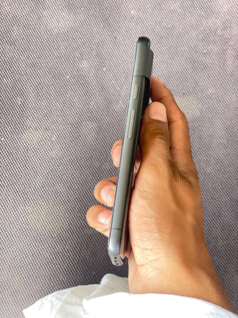 Google Pixel 8 2