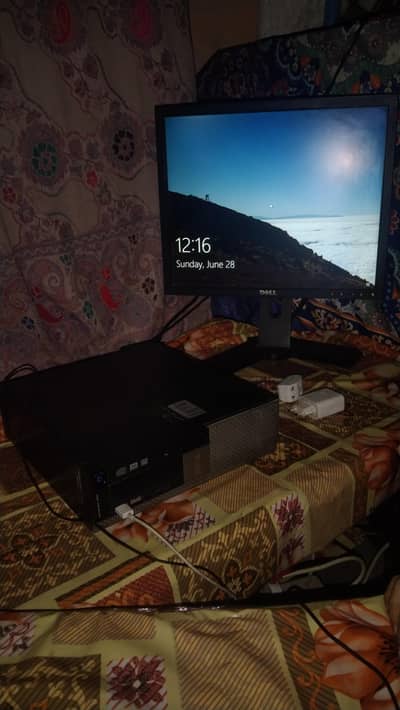 Simple pc and accessories keyboard and mouse and speaker
