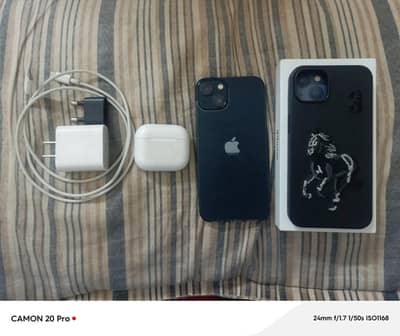 Apple iPhone 13