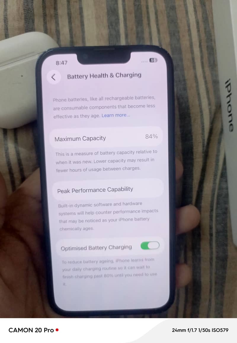 Apple iPhone 13 5