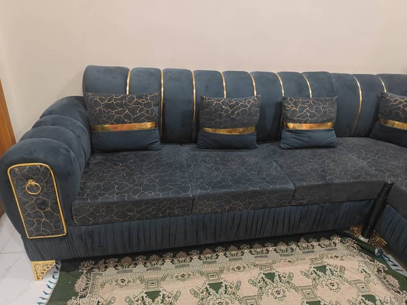 7 sitter Sofa 2