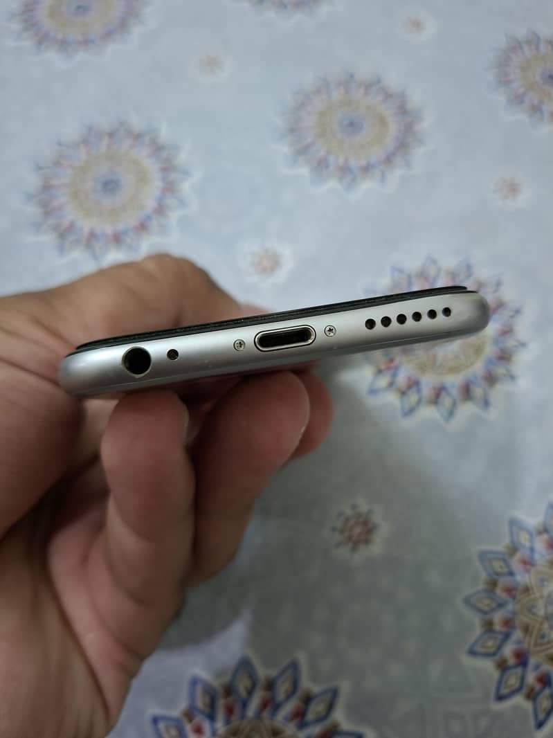 Apple iPhone 6 2