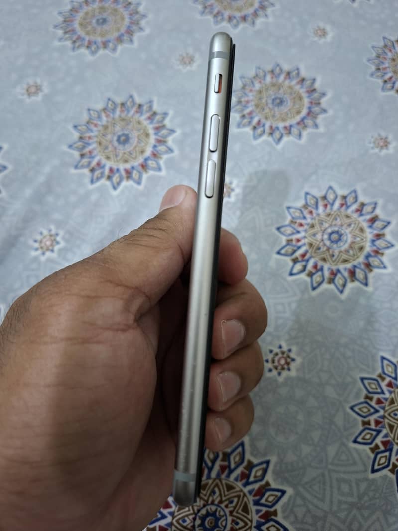 Apple iPhone 6 5