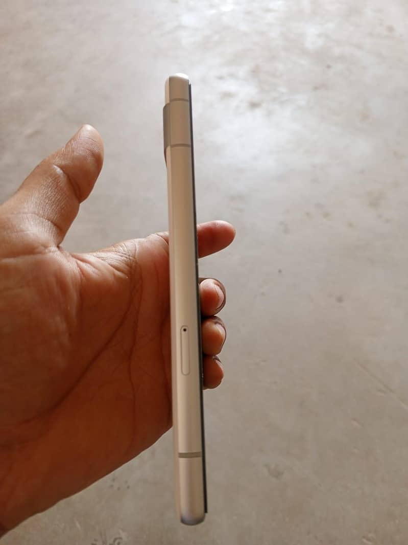 Google Pixel 7a 3