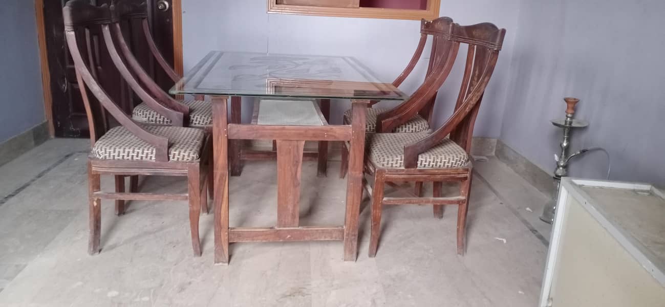 DINING TABLE 2
