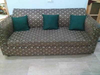 3 Seater Sofa without cushions