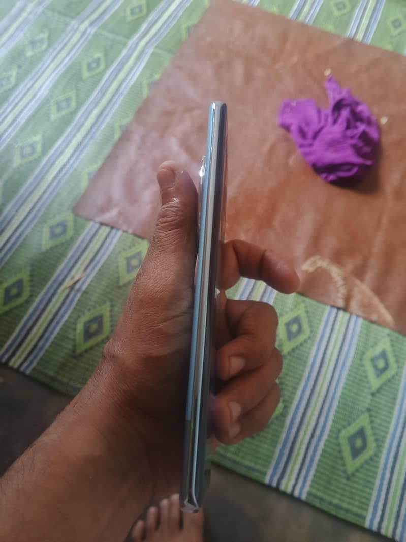 Infinix Zero 40 4