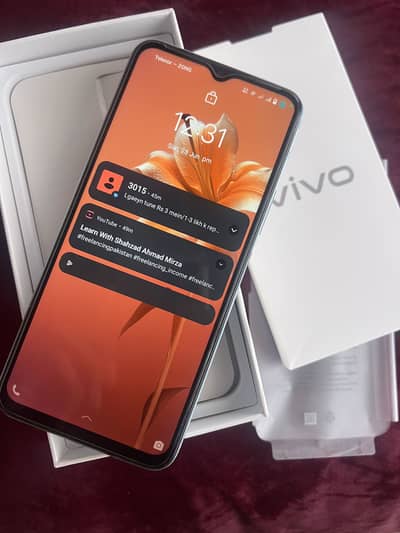 Vivo Y21 with box only