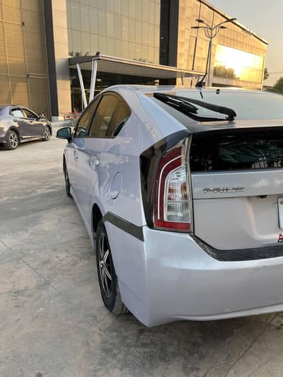Toyota Prius 2012