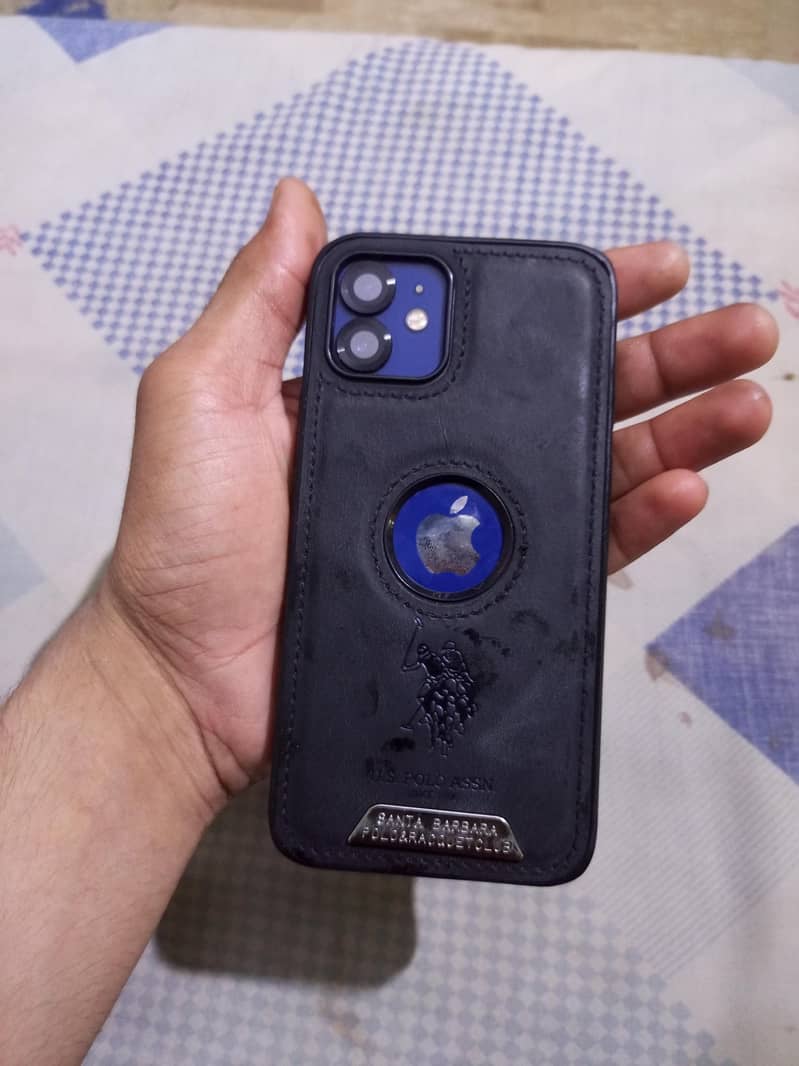 Apple iPhone 12 1