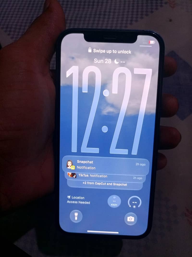 Apple iPhone 12 8