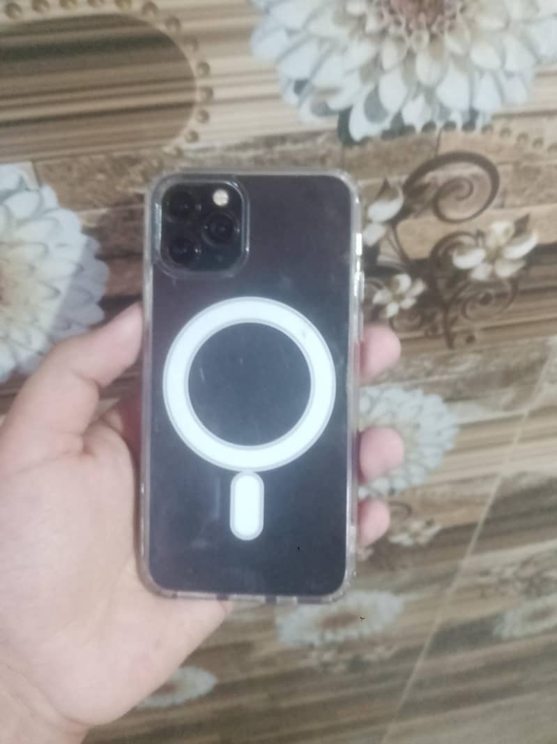 Apple iPhone 11 Pro 5