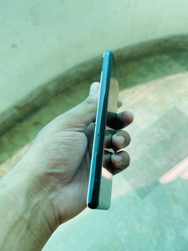 Google Pixel 6a 5