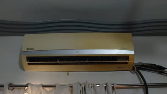 Orient split AC 1.5 ton working perfect