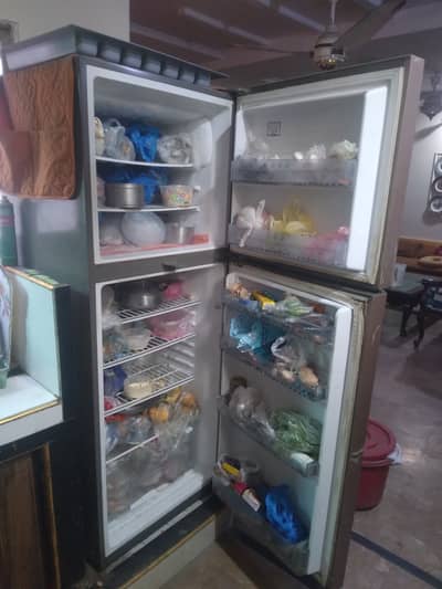 Haier Refrigirator 16 cft Just Like New Still plastic couting on door