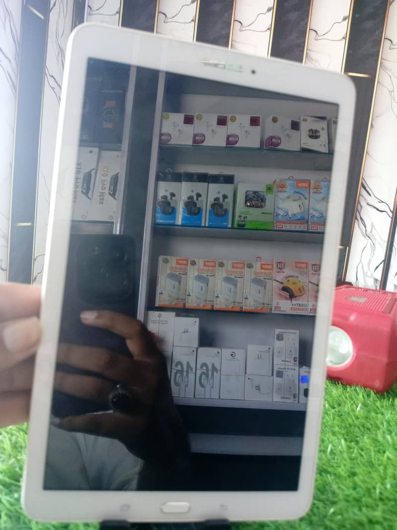 galaxy TAB E 0