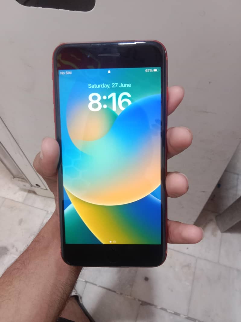 Apple iPhone 8 Plus 4