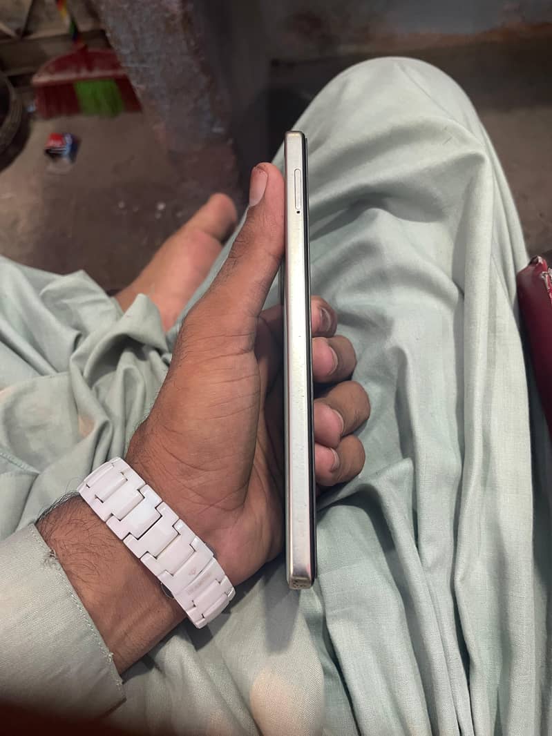 Tecno CAMON 30 1