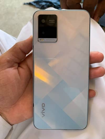 Vivo y21