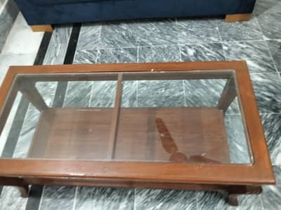 4 seater sofa set with 6 question and new wooden table hai