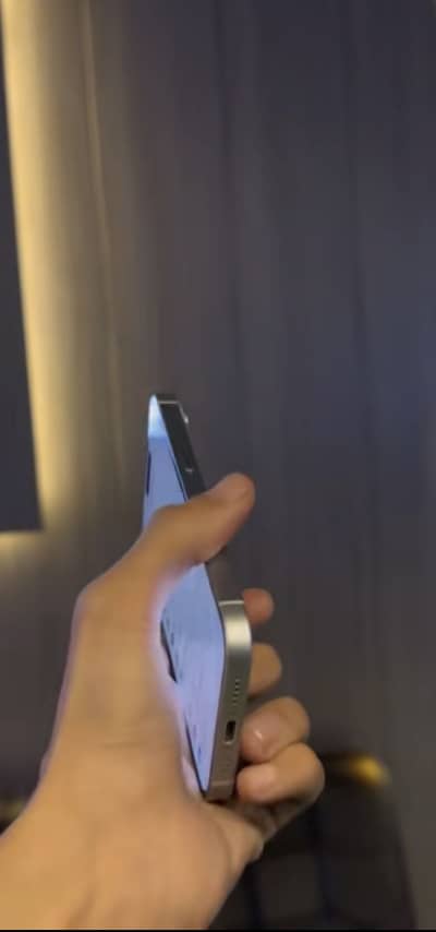 Apple iPhone 15