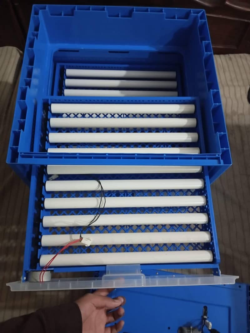 incubator 3