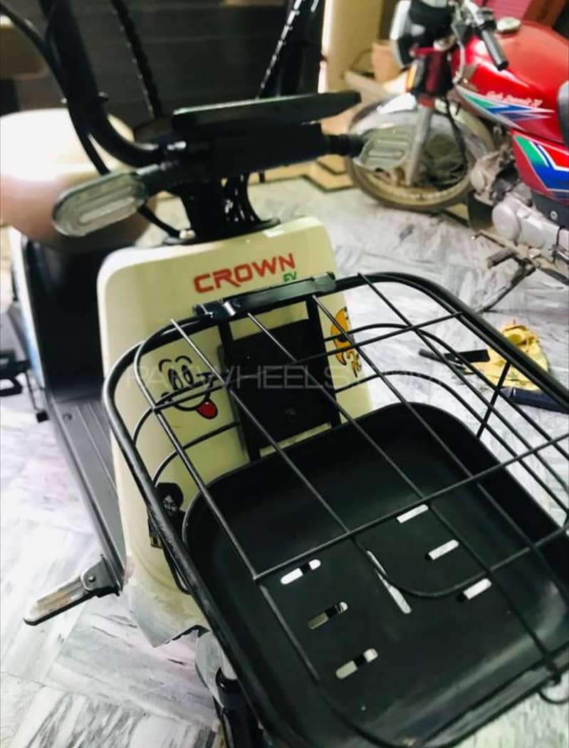 Crown EV Smart 2