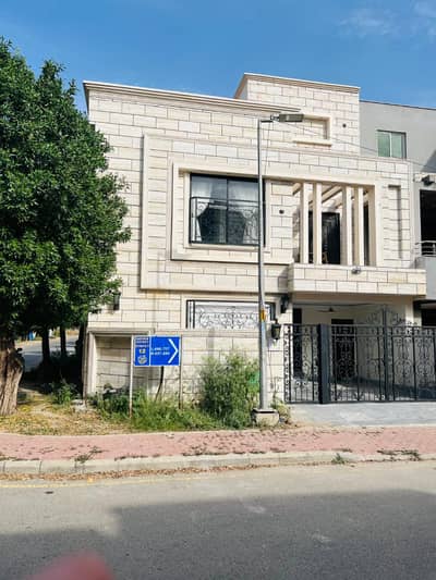 5 Marla Corner House for Sale Bahria Orchard Phase 1 Eastern Block LDA approved