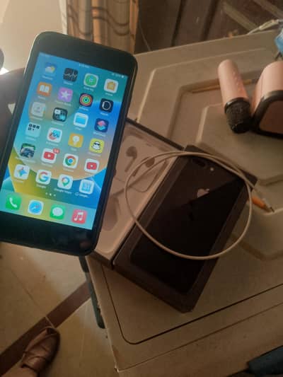 Apple iPhone 8 Plus 64gb full box(exchange possible)