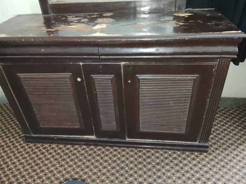 Dressing Table 5