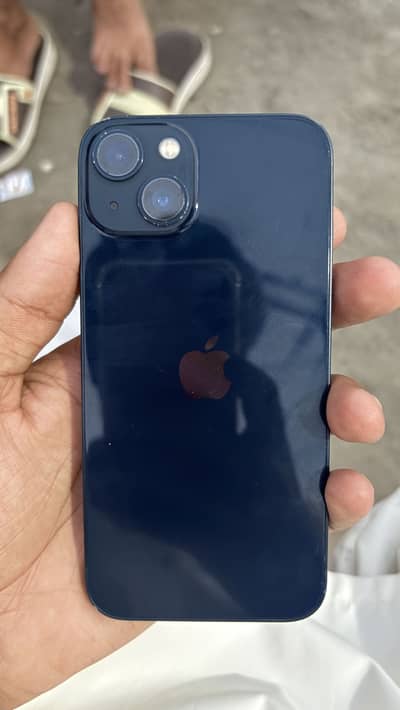 Apple iPhone 13
