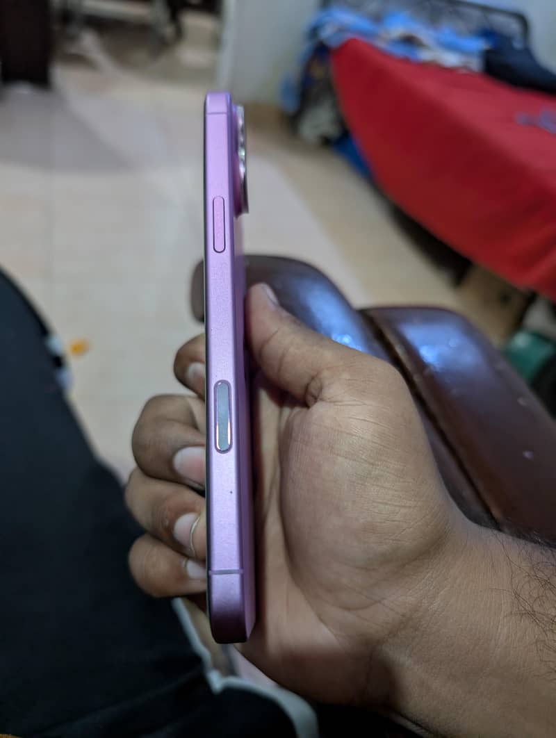 Apple iPhone 16 Plus 2