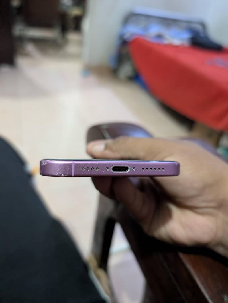 Apple iPhone 16 Plus 3