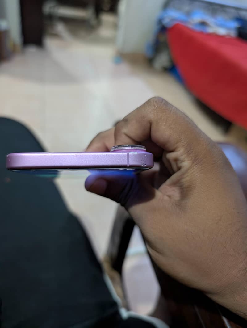 Apple iPhone 16 Plus 4