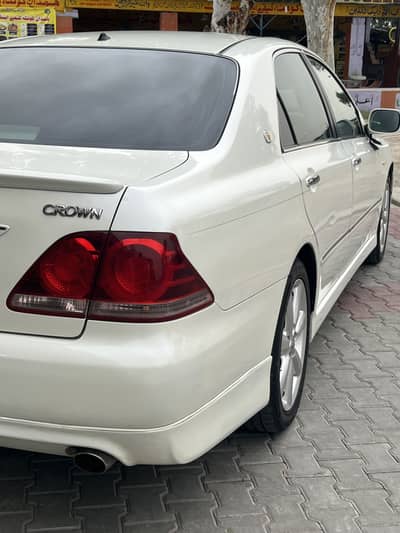 Toyota Crown 2005